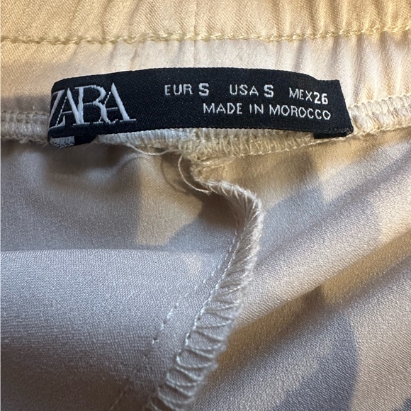 Zara Beige Satin Cargo Joggers Pants - Picture 4 of 6
